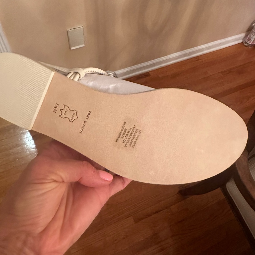 TORY BURCH SANDALS - Picture 7 of 10